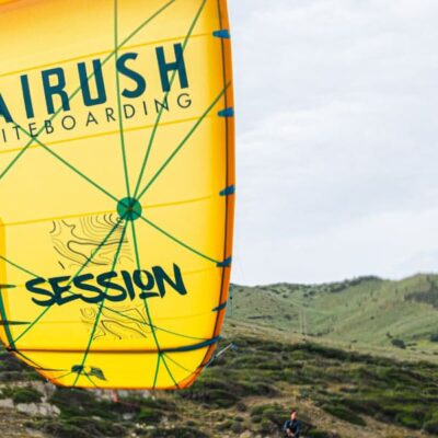 Latawiec Airush Session 2023 - Yellow - akcja 3
