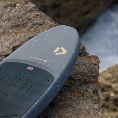 Deska Duotone Skybrid SLS 2026 - plener