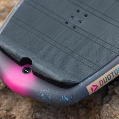 Deska Duotone Skybrid SLS 2026 - plener