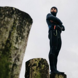 Pianka z kapturem Prolimit Predator - plener